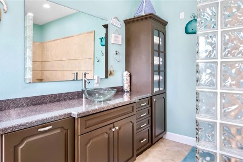 Casa en venta en Lakeland, Florida, 6 dormitorios, 392.7 m2 № 1557765 - foto 28