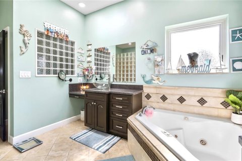 Casa en venta en Lakeland, Florida, 6 dormitorios, 392.7 m2 № 1557765 - foto 26
