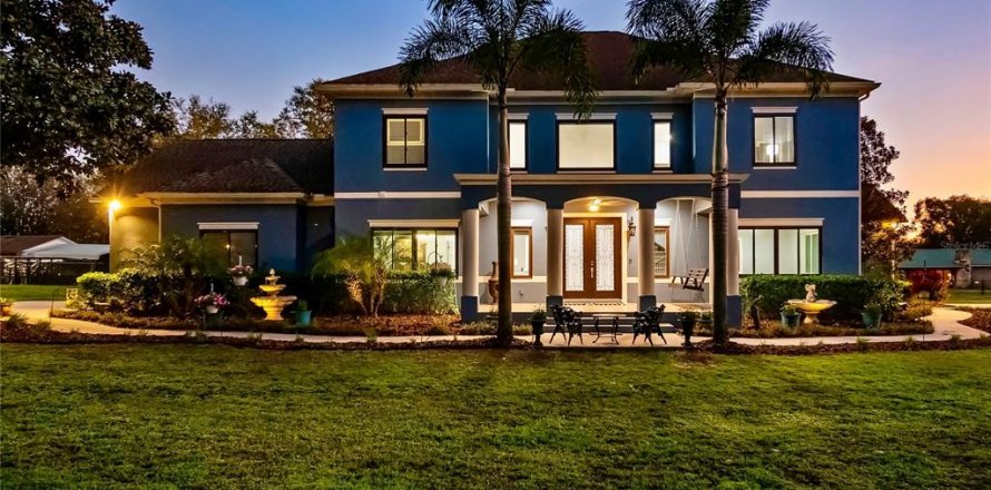 Casa en Lakeland, Florida 6 dormitorios, 392.7 m2 № 1557765