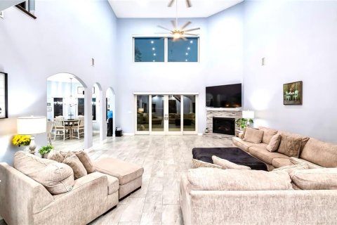 Casa en venta en Lakeland, Florida, 6 dormitorios, 392.7 m2 № 1557765 - foto 13