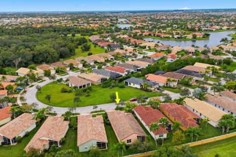 Купить виллу или дом в Порт-Сент-Луси, Флорида 8 комнат, 163.97м2, № 2251334 - фото 24