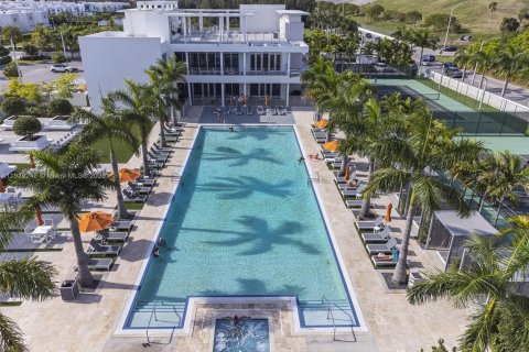 Снять в аренду кондоминиум в Дорал, Флорида 3 спальни, 122.17м2, № 1974872 - фото 25