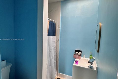 Купить коммерческую недвижимость в Дания-Бич, Флорида 315.59м2, № 2068219 - фото 27