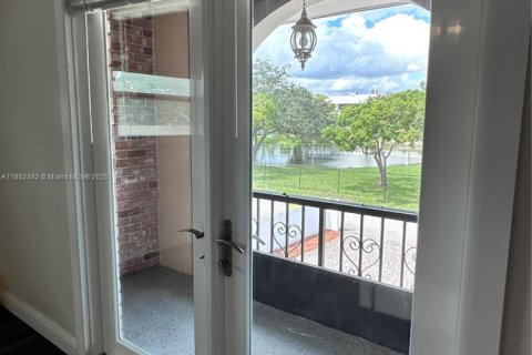 Купить коммерческую недвижимость в Дания-Бич, Флорида 315.59м2, № 2068219 - фото 21