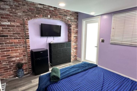 Купить коммерческую недвижимость в Дания-Бич, Флорида 315.59м2, № 2068219 - фото 24