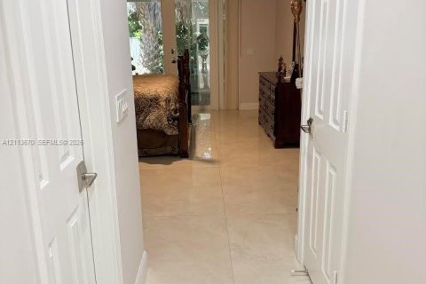 Villa ou maison à vendre à Delray Beach, Floride: 3 chambres, 278.43 m2 № 2435495 - photo 19