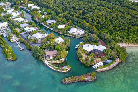 Villa ou maison à vendre à Tavernier, Floride: 3 chambres, 161.93 m2 № 2053995 - photo 2