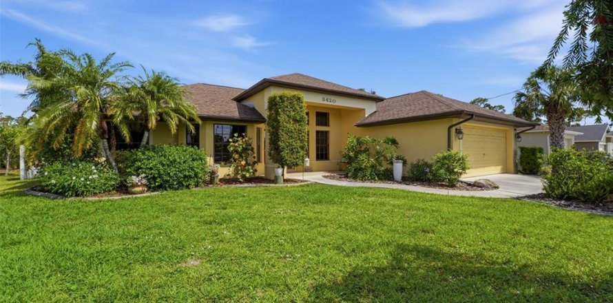 Villa ou maison à North Port, Floride 3 chambres, 175.59 m2 № 2093310