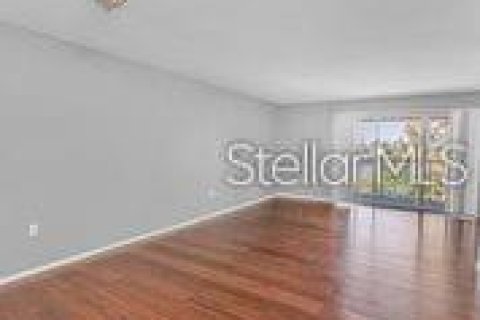 Condo in Orlando, Florida, 2 bedrooms  № 1511457 - photo 12