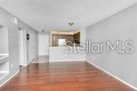 Condo in Orlando, Florida, 2 bedrooms  № 1511457 - photo 17