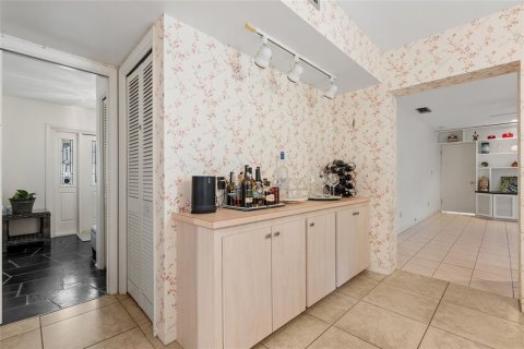 Villa ou maison à vendre à Saint Petersburg, Floride: 3 chambres, 220.55 m2 № 2284038 - photo 20