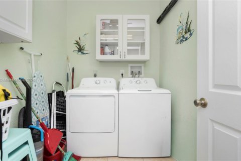 Купить виллу или дом в Тавернье, Флорида 3 спальни, 126.35м2, № 1954880 - фото 27