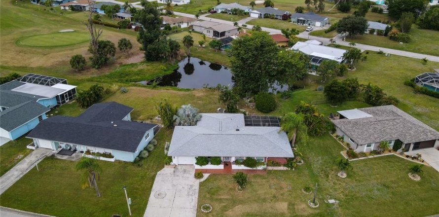 Villa ou maison à Rotonda, Floride 4 chambres, 170.85 m2 № 2195264