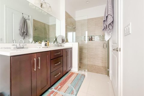 Снять в аренду виллу или дом в Майами, Флорида 4 спальни, 191.47м2, № 2005261 - фото 13