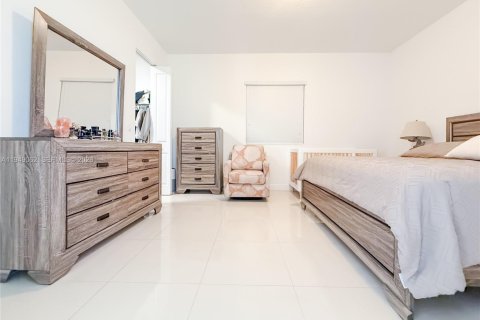 Снять в аренду виллу или дом в Майами, Флорида 4 спальни, 191.47м2, № 2005261 - фото 14