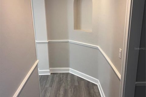 Propiedad comercial en alquiler en Gainesville, Florida, 569.03 m2 № 1901079 - foto 10