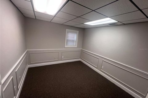 Propiedad comercial en alquiler en Gainesville, Florida, 569.03 m2 № 1901079 - foto 4