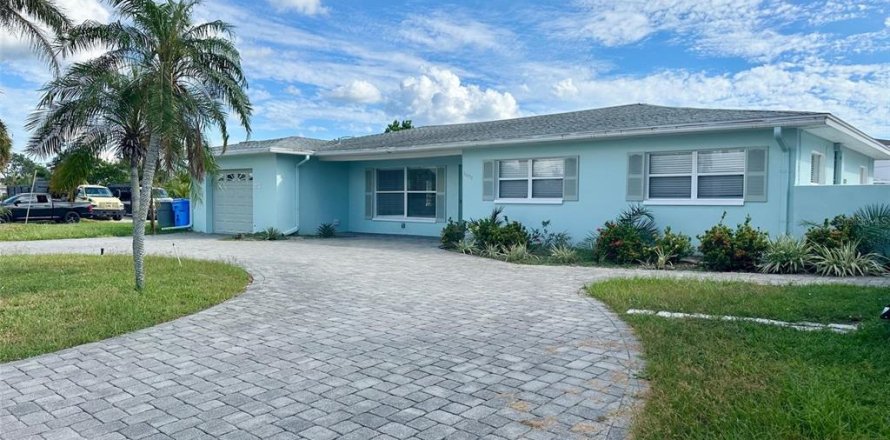 Casa en Treasure Island, Florida 3 dormitorios, 154.22 m2 № 1902239