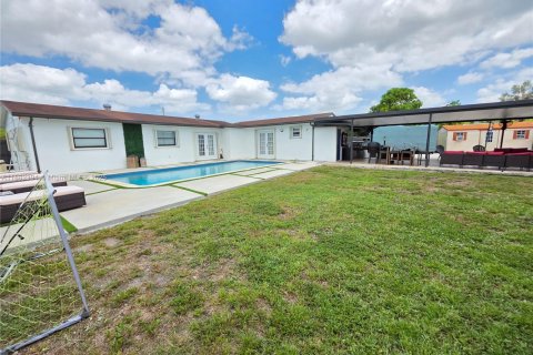 House in Miami Gardens, Florida 4 bedrooms, 136.85 sq.m. № 1928563 - photo 30