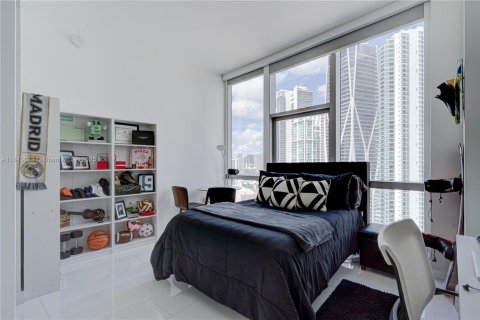 Condo in Miami, Florida, 3 bedrooms  № 1838751 - photo 24