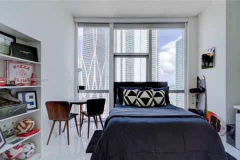 Condo in Miami, Florida, 3 bedrooms  № 1838751 - photo 23