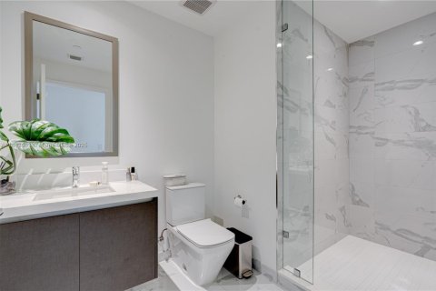Condo in Miami, Florida, 3 bedrooms  № 1838751 - photo 21