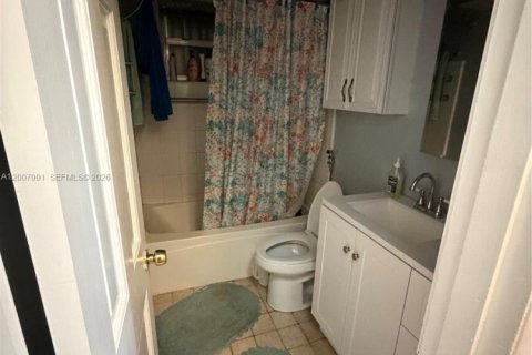 Villa ou maison à louer à Pembroke Pines, Floride: 2 chambres, 94.76 m2 № 2170873 - photo 11
