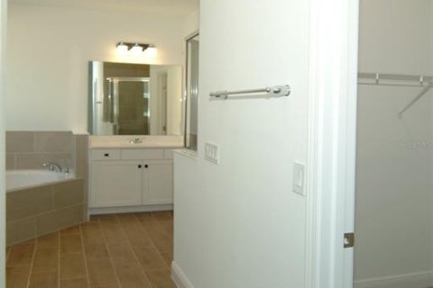 Casa en venta en Minneola, Florida, 4 dormitorios, 273.6 m2 № 1721209 - foto 5
