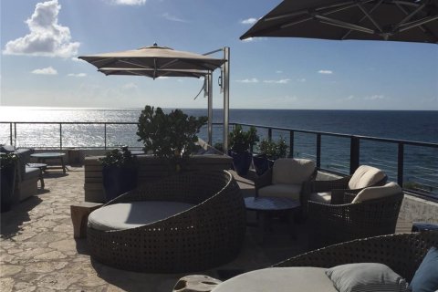 Copropriété à louer à Hallandale Beach, Floride: 3 chambres № 2018806 - photo 6