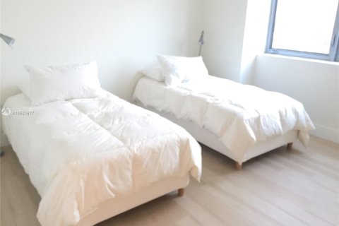 Copropriété à louer à Hallandale Beach, Floride: 3 chambres № 2018806 - photo 16