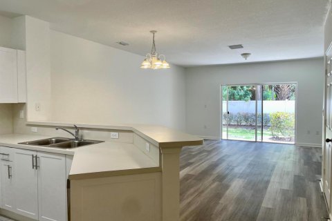 Copropriété à louer à Stuart, Floride: 3 chambres, 142.14 m2 № 2187416 - photo 2