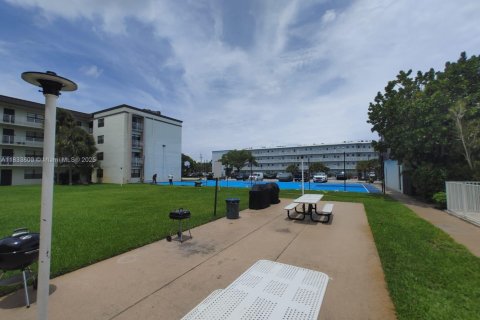 Condo in Dania Beach, Florida, 1 bedroom  № 1814772 - photo 3
