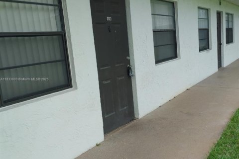 Condo in Dania Beach, Florida, 1 bedroom  № 1814772 - photo 12
