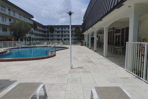Condo in Dania Beach, Florida, 1 bedroom  № 1814772 - photo 4