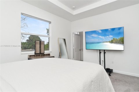 Townhouse in Miami, Florida 3 bedrooms, 137.77 sq.m. № 1695445 - photo 23