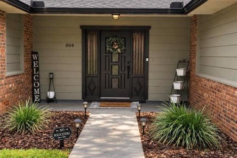 House in DeLand, Florida 3 bedrooms, 199.09 sq.m. № 2423965 - photo 3