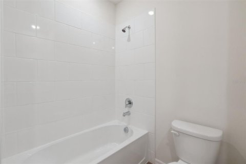 Villa ou maison à vendre à Ormond Beach, Floride: 5 chambres, 231.33 m2 № 2302896 - photo 9