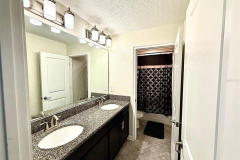 House in Davenport, Florida 4 bedrooms, 234.3 sq.m. № 1904394 - photo 22