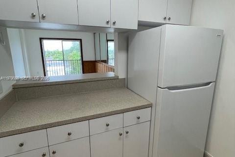 Copropriété à louer à North Miami, Floride: 1 chambre, 72 m2 № 2046305 - photo 11