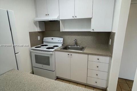 Copropriété à louer à North Miami, Floride: 1 chambre, 72 m2 № 2046305 - photo 12