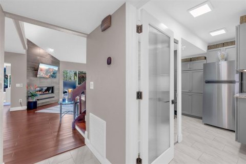 Adosado en venta en Winter Park, Florida, 2 dormitorios, 167.32 m2 № 2425541 - foto 25
