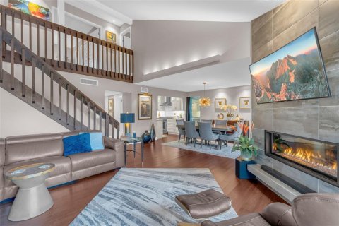 Adosado en venta en Winter Park, Florida, 2 dormitorios, 167.32 m2 № 2425541 - foto 5
