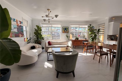 Снять в аренду таунхаус в Санрайз, Флорида 4 спальни, 176.05м2, № 2012081 - фото 7