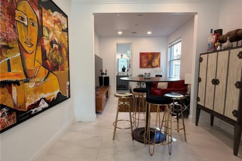 Снять в аренду таунхаус в Санрайз, Флорида 4 спальни, 176.05м2, № 2012081 - фото 28