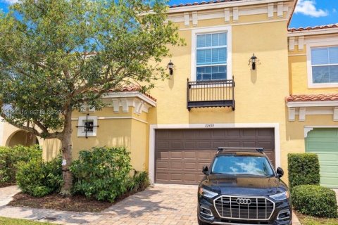 Таунхаус в Санрайз, Флорида 4 спальни, 176.05м2 № 2012081