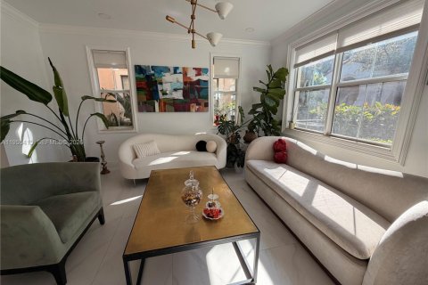 Снять в аренду таунхаус в Санрайз, Флорида 4 спальни, 176.05м2, № 2012081 - фото 14