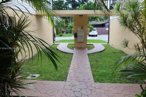 Copropriété à vendre à Sunrise, Floride: 3 chambres, 89.93 m2 № 2016375 - photo 25