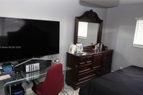 Copropriété à vendre à Sunrise, Floride: 3 chambres, 89.93 m2 № 2016375 - photo 17