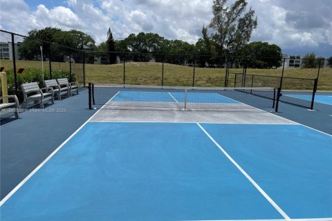 Condo in Deerfield Beach, Florida, 2 bedrooms  № 1924841 - photo 20