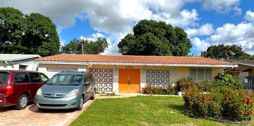 Villa ou maison à Miramar, Floride 3 chambres, 112.78 m2 № 1954783